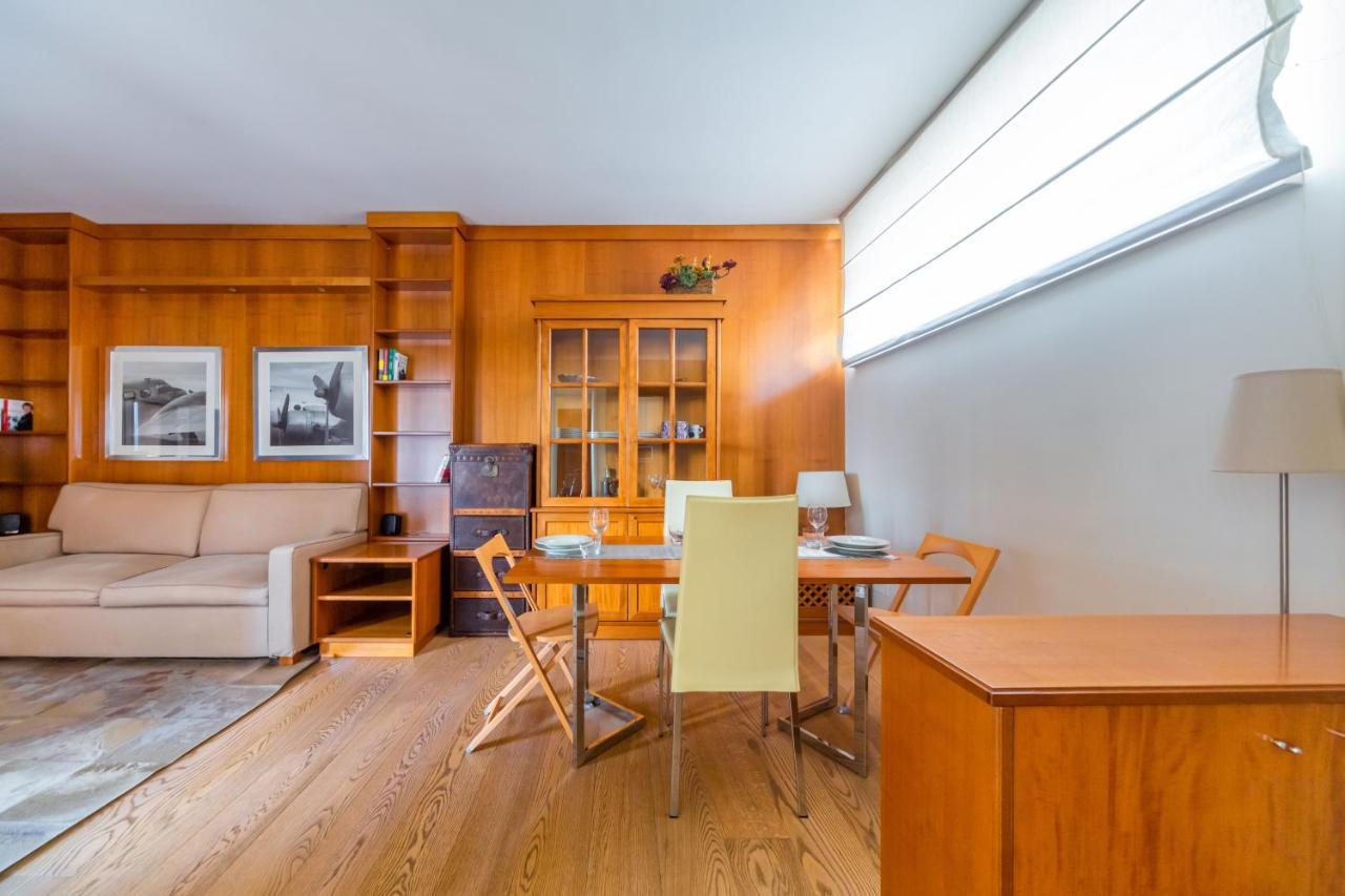 Cozy Apt - Corso Vercelli & Conciliazione M1 밀라노 외부 사진