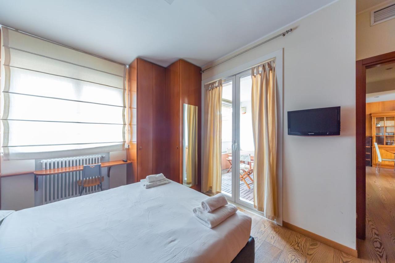 Cozy Apt - Corso Vercelli & Conciliazione M1 밀라노 외부 사진